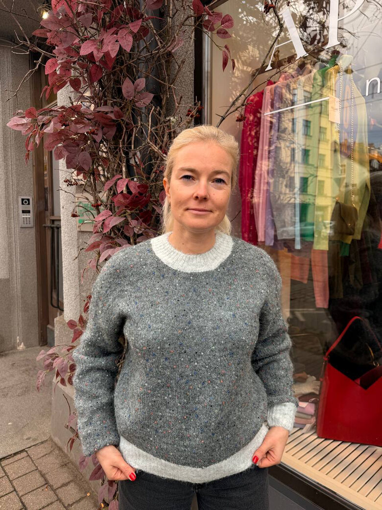 Džemperis ar stikla pērlītēm Pelēks Universāls izmērs