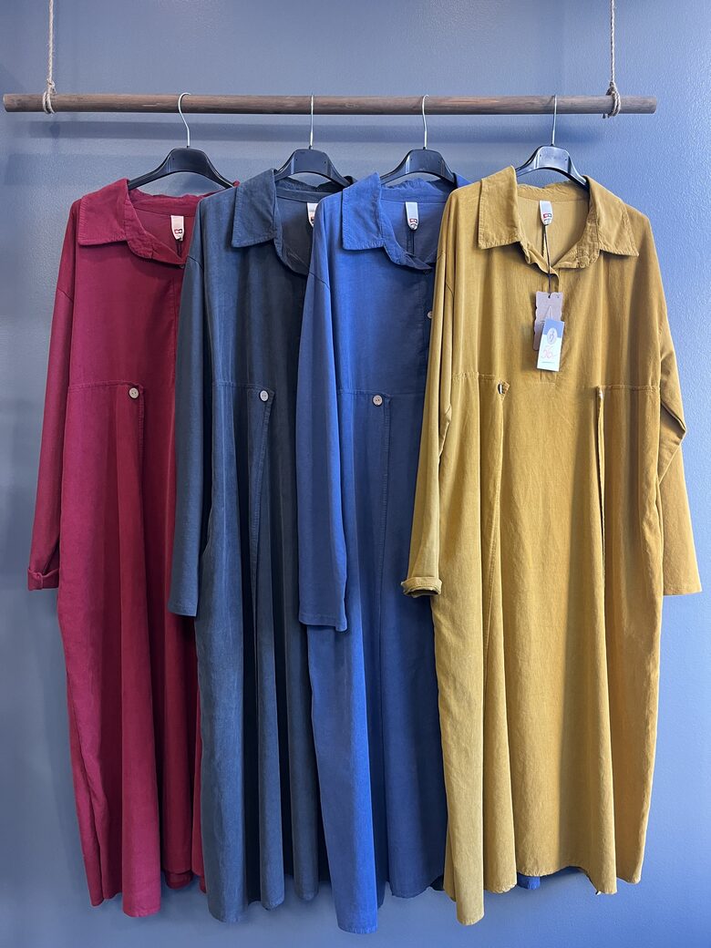 Velveta kleita dažādās krāsās Plus size