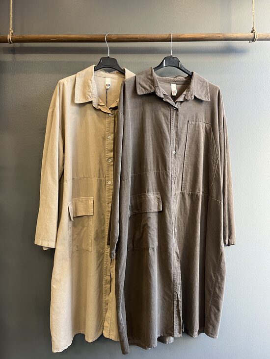 Velveta kleita dažādās krāsās Plus size