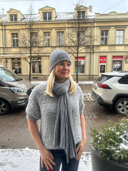 Cepure un šalle ar vilnu un kašmiru, pelēks